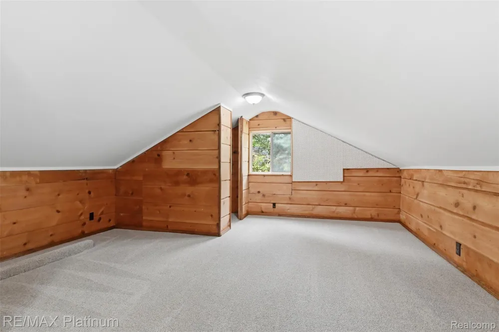5504 Wildwood Drive Genoa Township, MI 48843