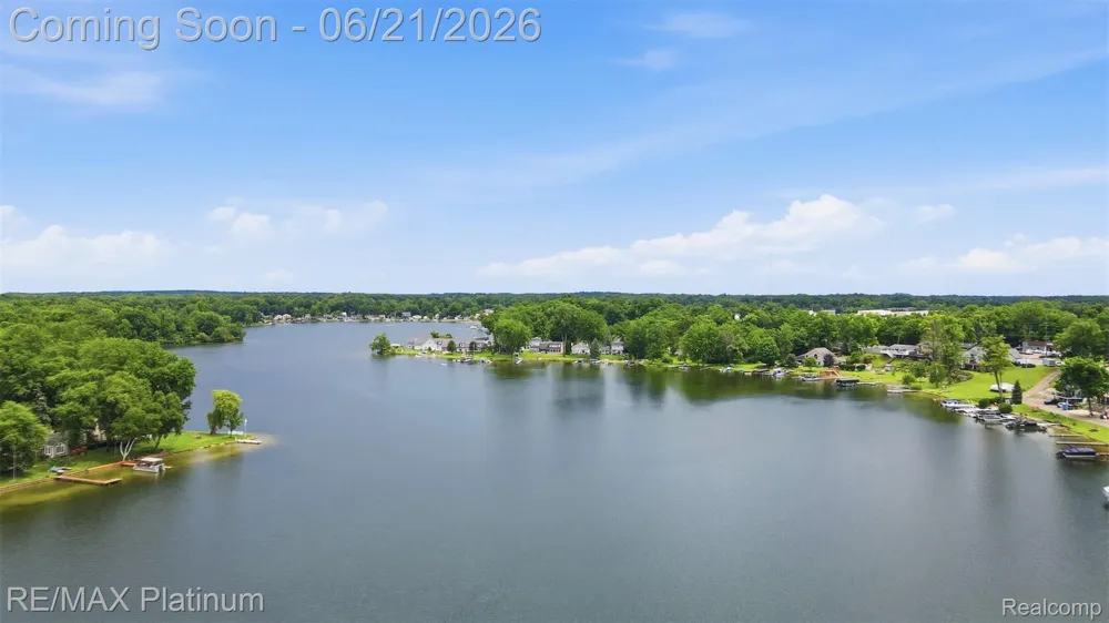 5504 Wildwood Drive Genoa Township, MI 48843