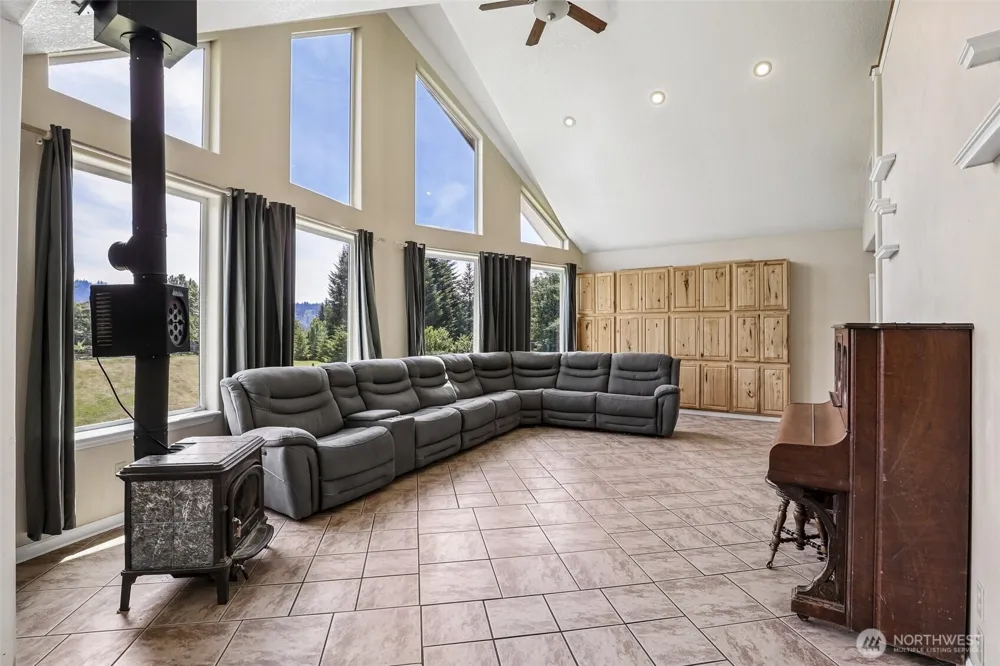 138 Marian Lane Ariel, WA 98603