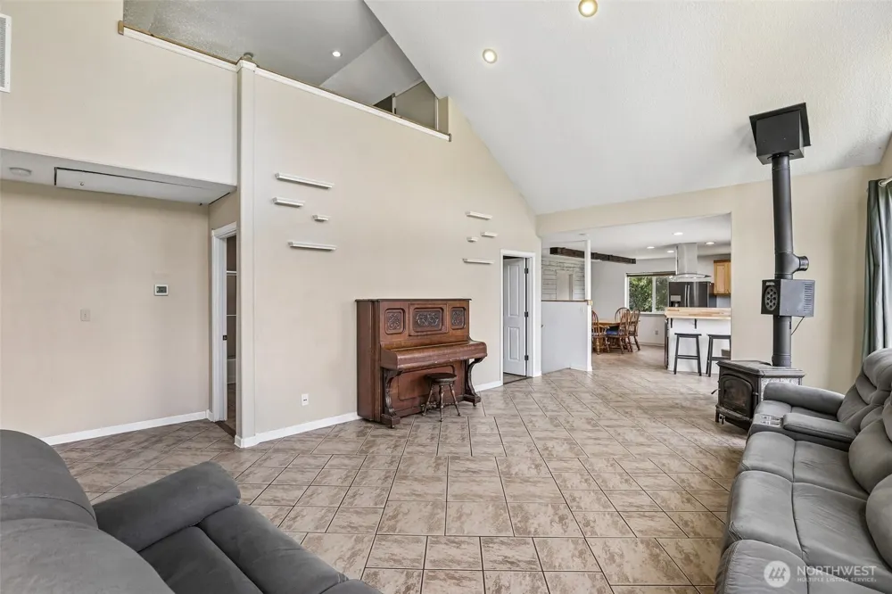138 Marian Lane Ariel, WA 98603