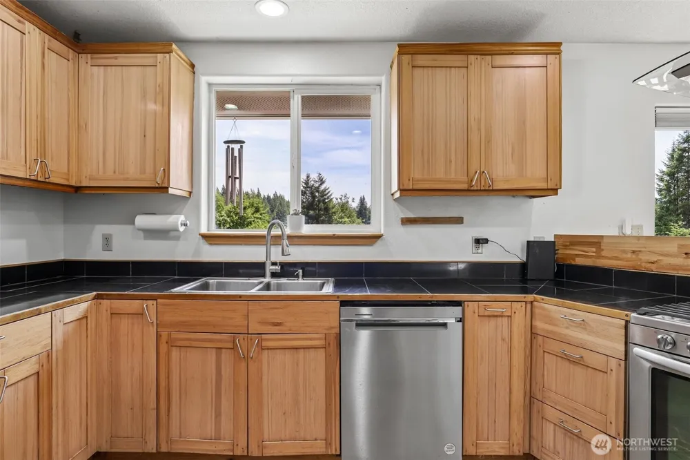 138 Marian Lane Ariel, WA 98603