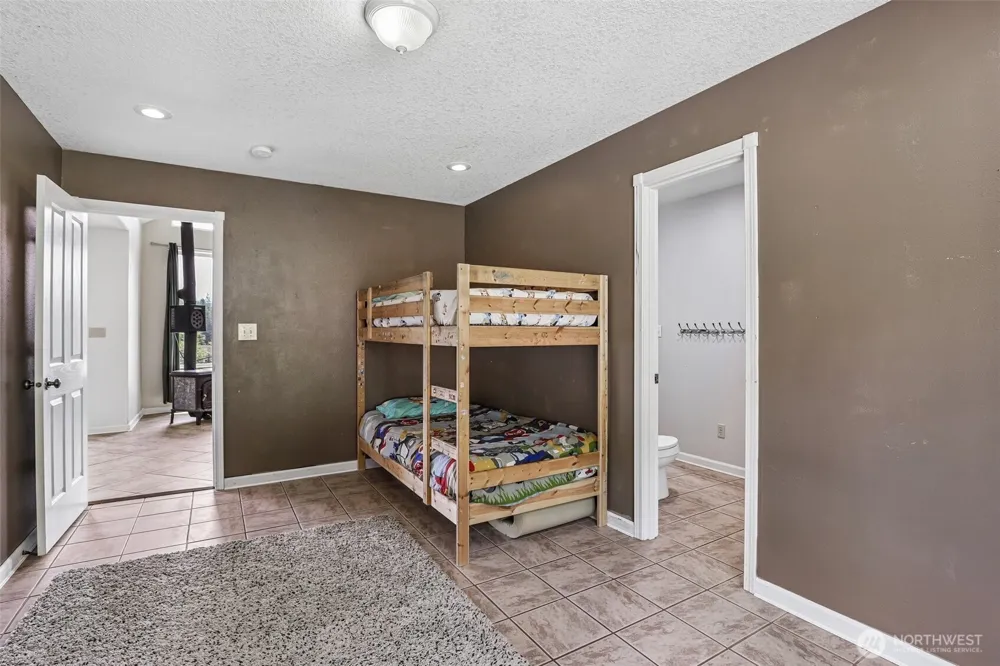 138 Marian Lane Ariel, WA 98603