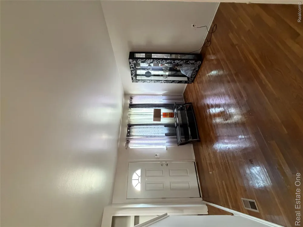 23517 Baker Street Taylor City, MI 48180