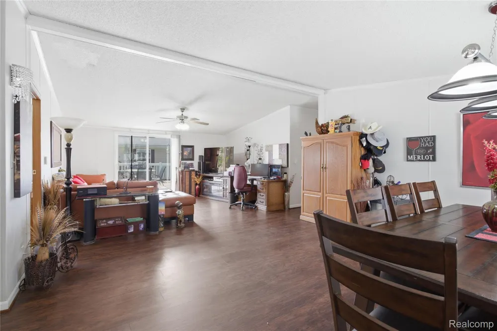 9857 Rembrandt Way Fenton City, MI 48430