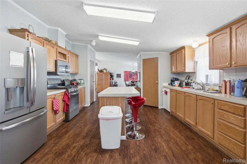 9857 Rembrandt Way Fenton City, MI 48430