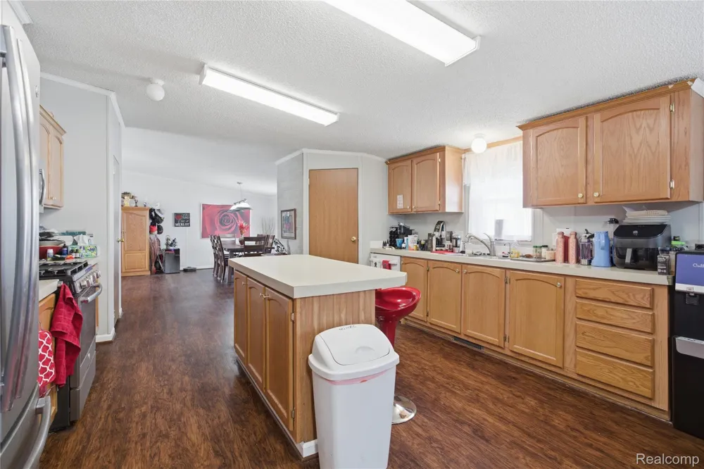9857 Rembrandt Way Fenton City, MI 48430