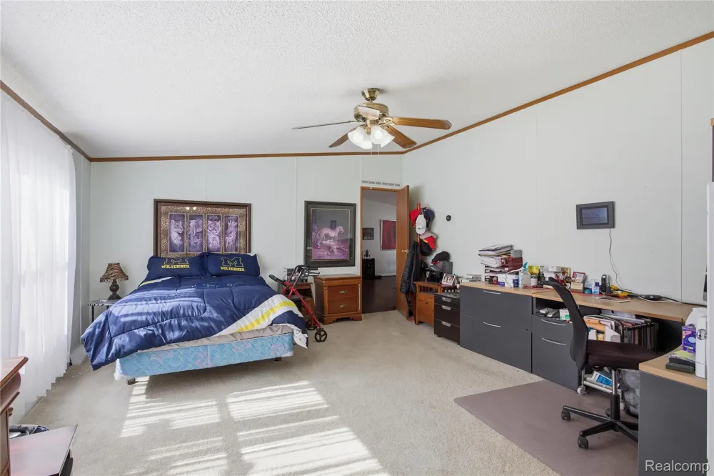 9857 Rembrandt Way Fenton City, MI 48430