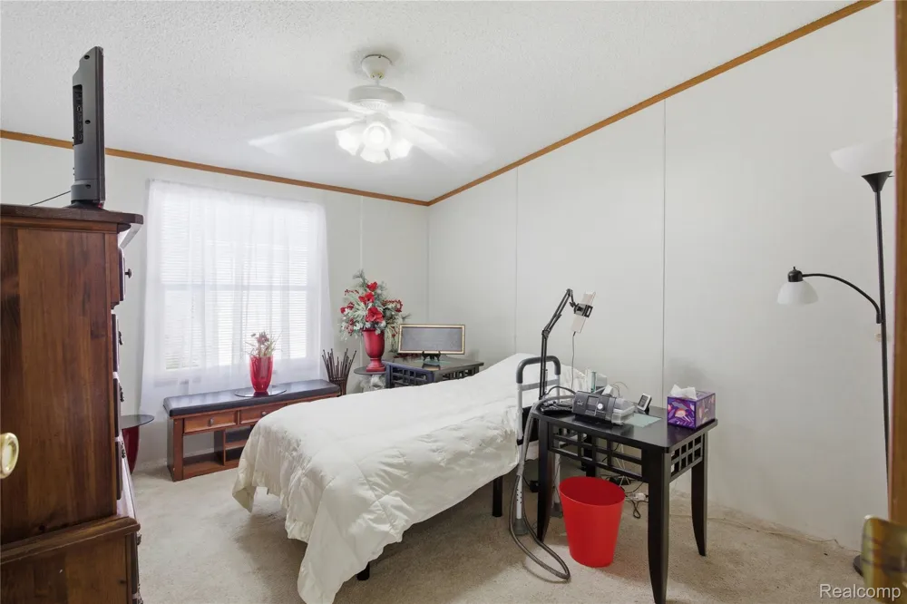 9857 Rembrandt Way Fenton City, MI 48430