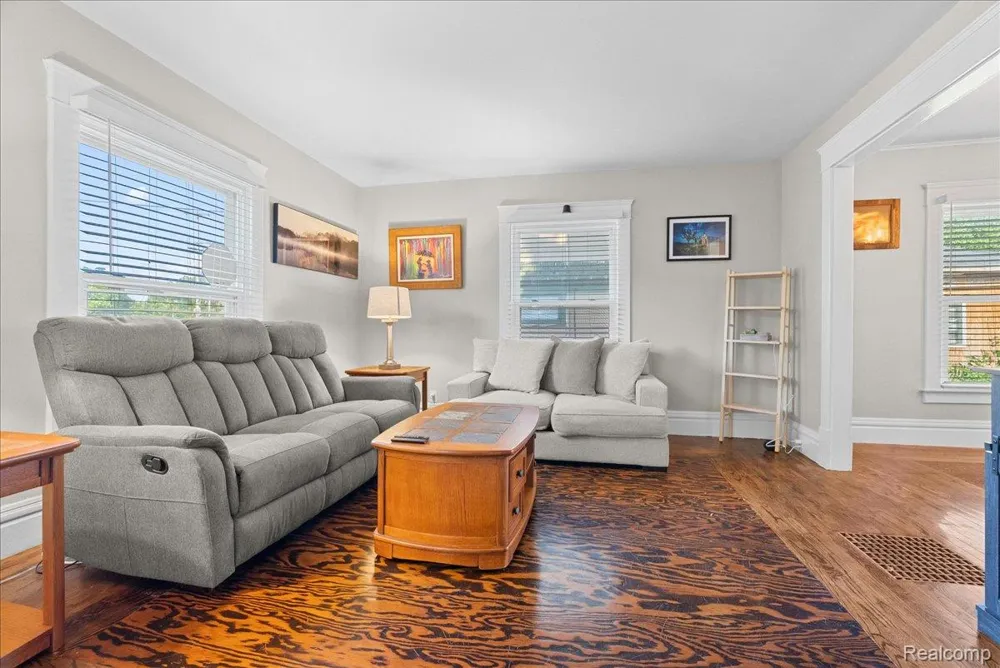 726 W Willow Street Lansing City, MI 48906