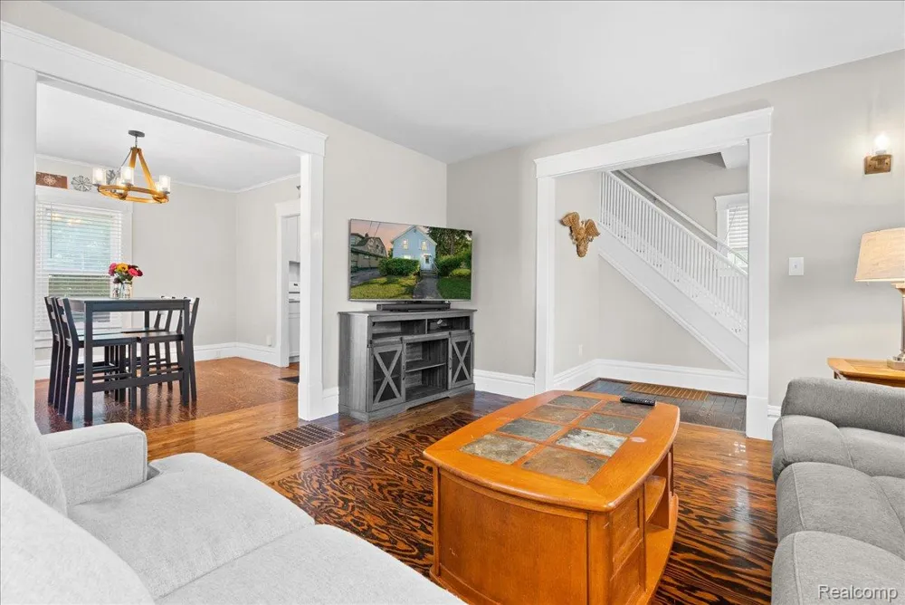 726 W Willow Street Lansing City, MI 48906