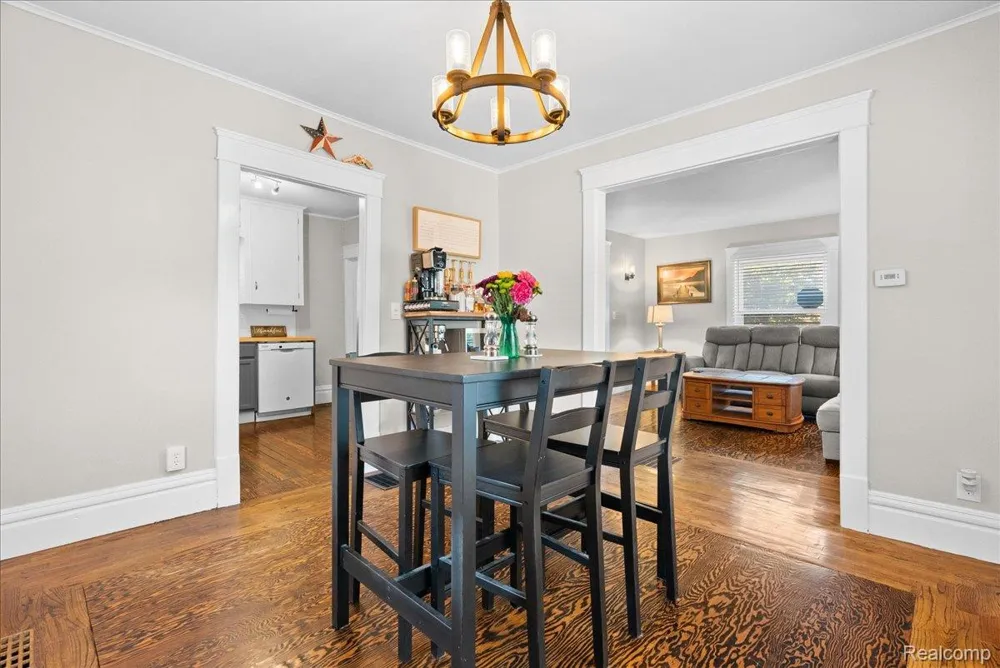 726 W Willow Street Lansing City, MI 48906