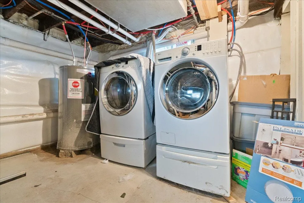 726 W Willow Street Lansing City, MI 48906