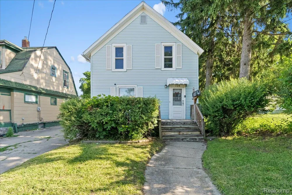726 W Willow Street Lansing City, MI 48906