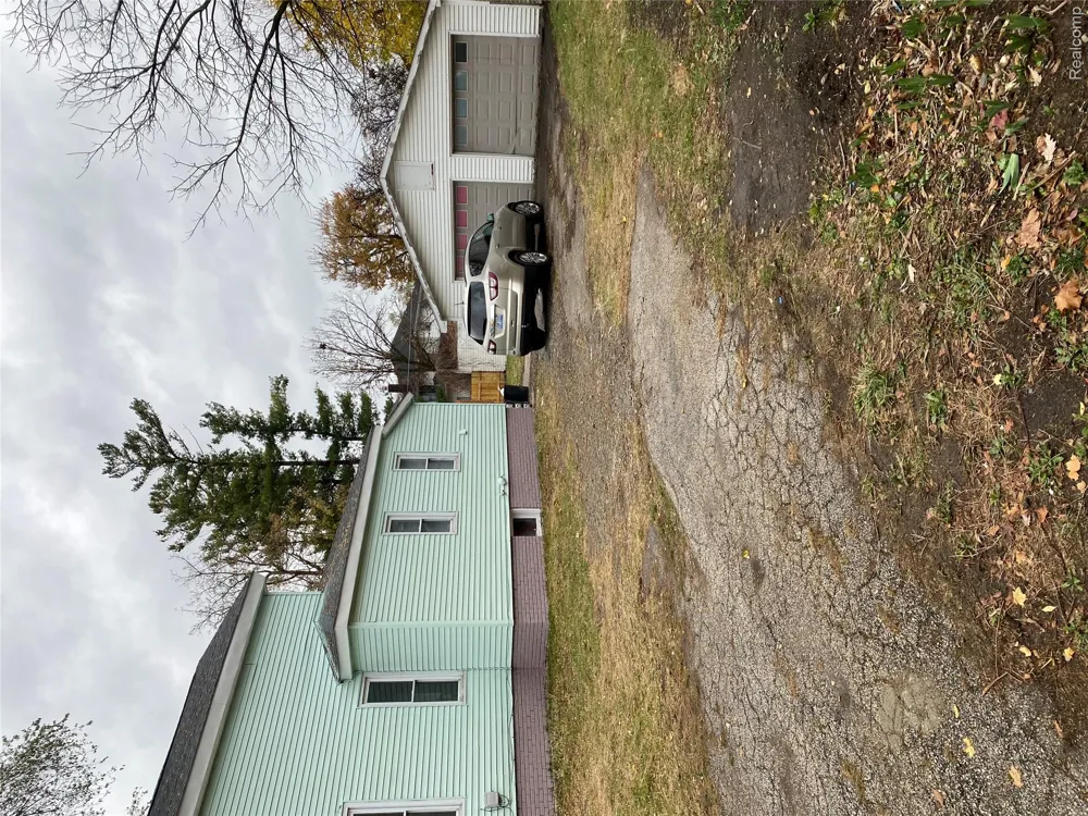 129 Mason Street Saginaw City, MI 48602