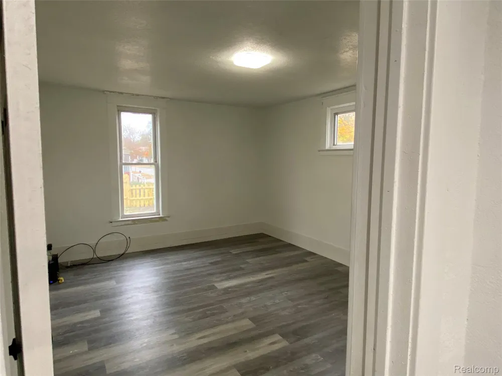 129 Mason Street Saginaw City, MI 48602