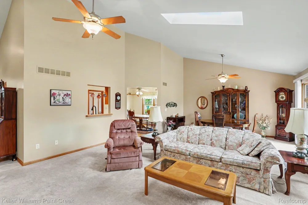 8183 Prestwick Lane Washington Township, MI 48095