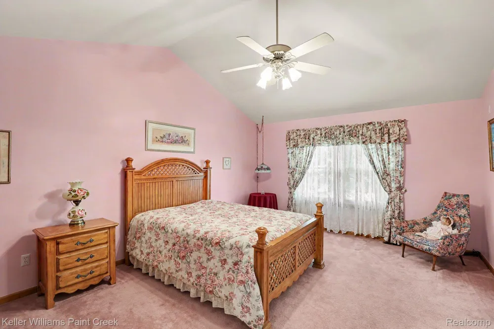 8183 Prestwick Lane Washington Township, MI 48095