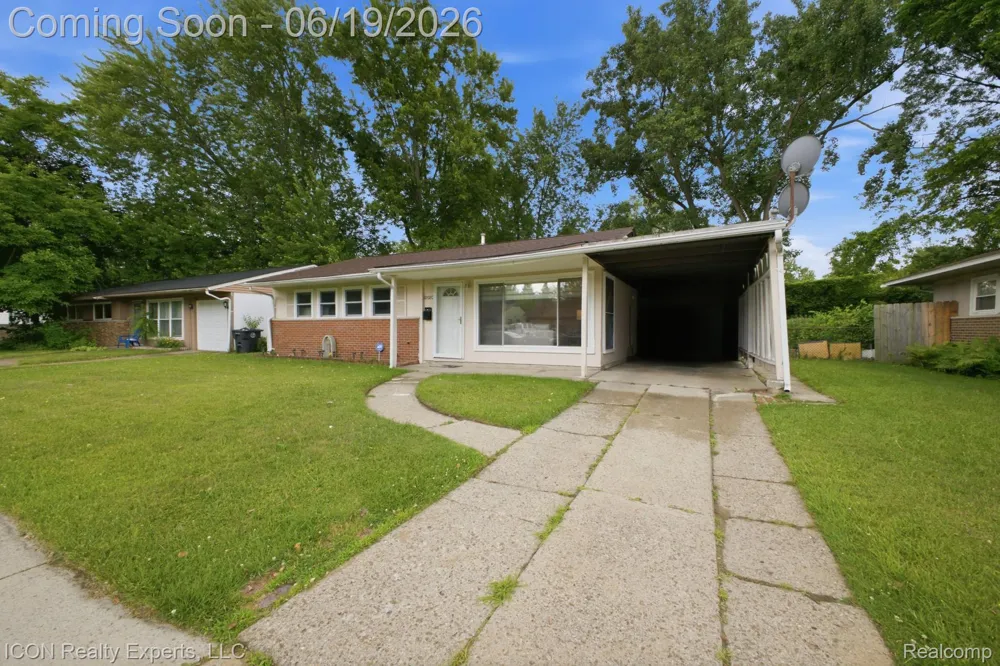 22020 Jerome Street Oak Park City, MI 48237