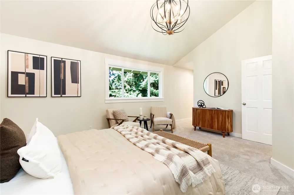 7235 87th Avenue SE Mercer Island, WA 98040
