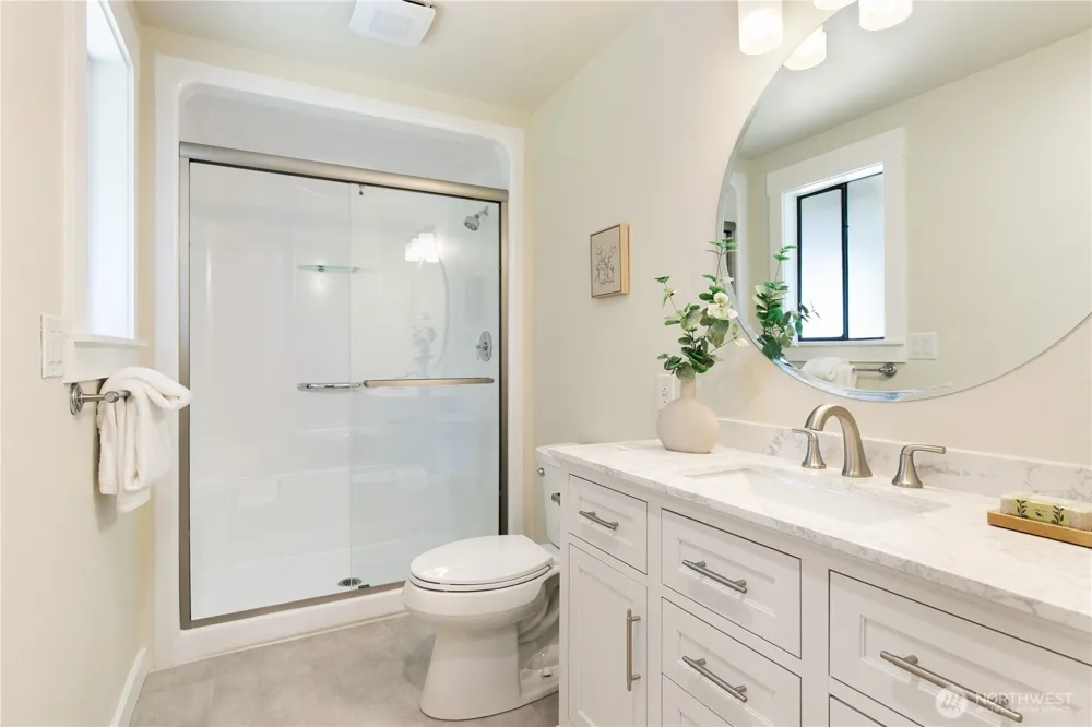 7235 87th Avenue SE Mercer Island, WA 98040