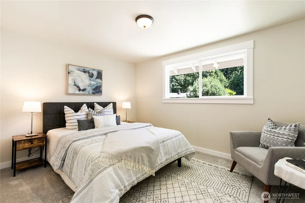 7235 87th Avenue SE Mercer Island, WA 98040