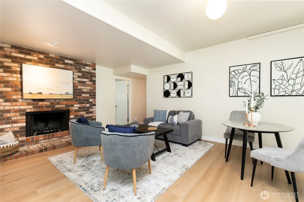 7235 87th Avenue SE Mercer Island, WA 98040