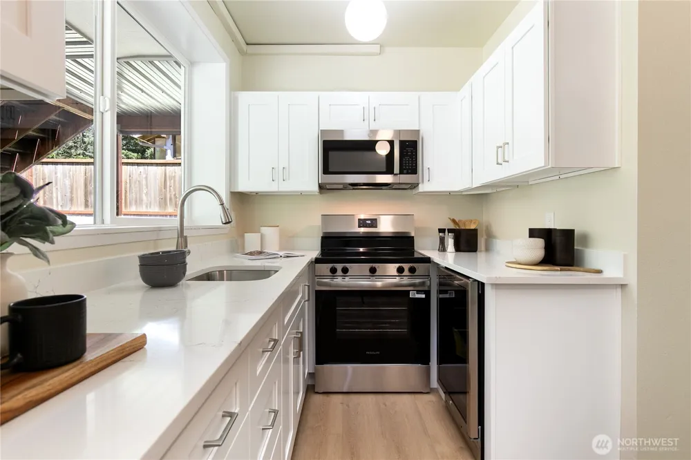 7235 87th Avenue SE Mercer Island, WA 98040