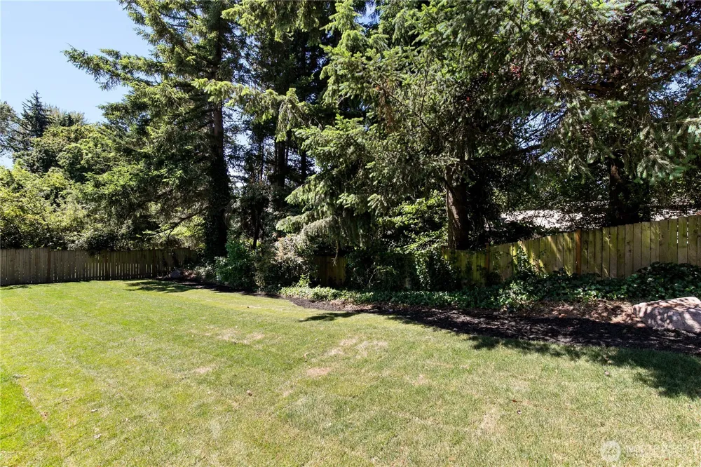 7235 87th Avenue SE Mercer Island, WA 98040