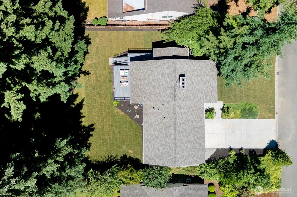 7235 87th Avenue SE Mercer Island, WA 98040