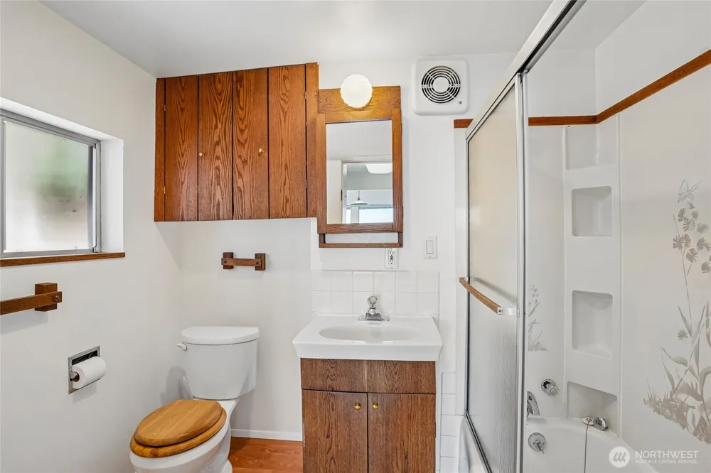 3134 SW 172nd Street Burien, WA 98166
