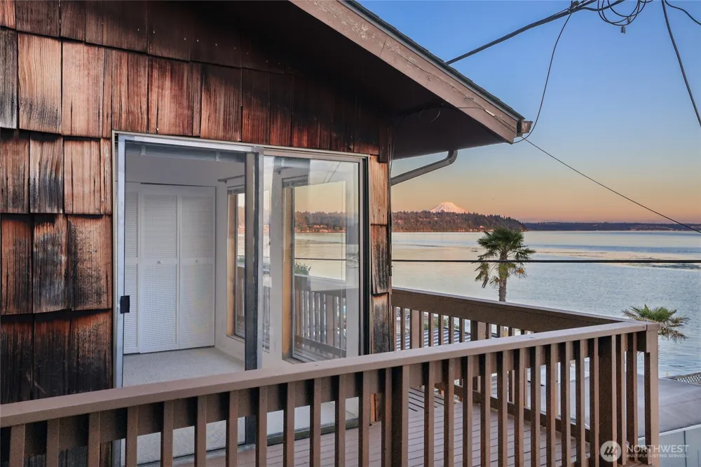 3134 SW 172nd Street Burien, WA 98166