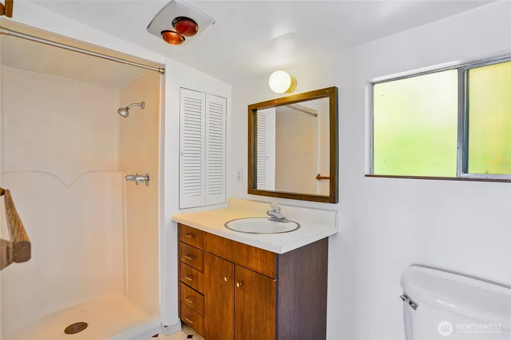 3134 SW 172nd Street Burien, WA 98166