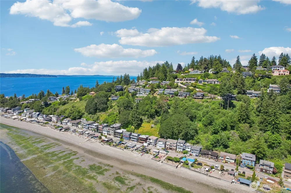 3134 SW 172nd Street Burien, WA 98166
