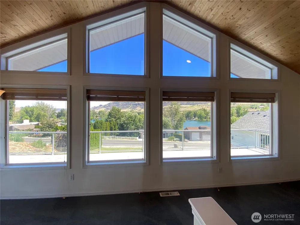 2961 Riviera Boulevard Malaga, WA 98828