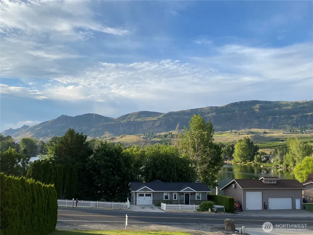 2961 Riviera Boulevard Malaga, WA 98828