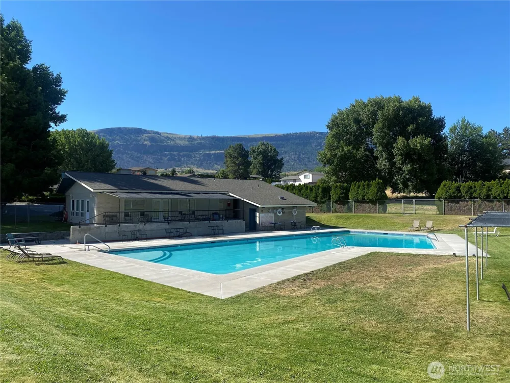 2961 Riviera Boulevard Malaga, WA 98828
