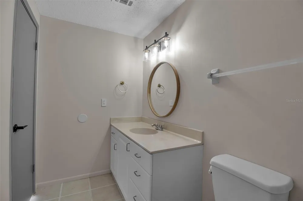 3212 RAMBLEWOOD DRIVE #3212 Sarasota, FL 34237