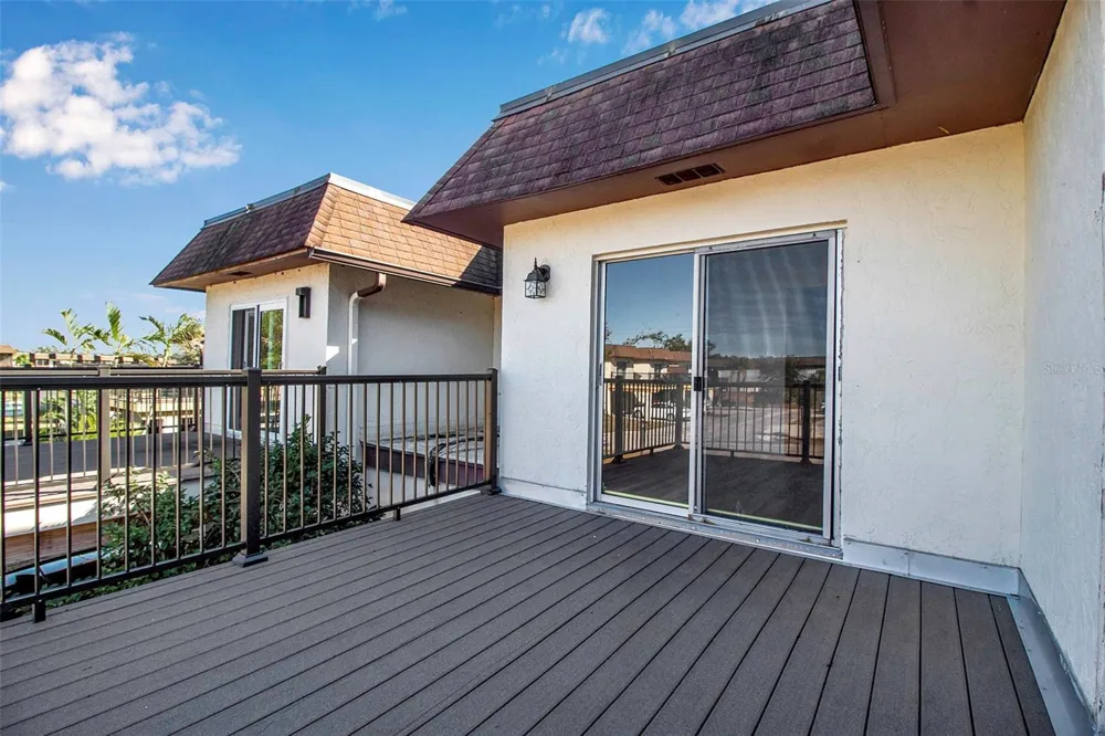 3212 RAMBLEWOOD DRIVE #3212 Sarasota, FL 34237