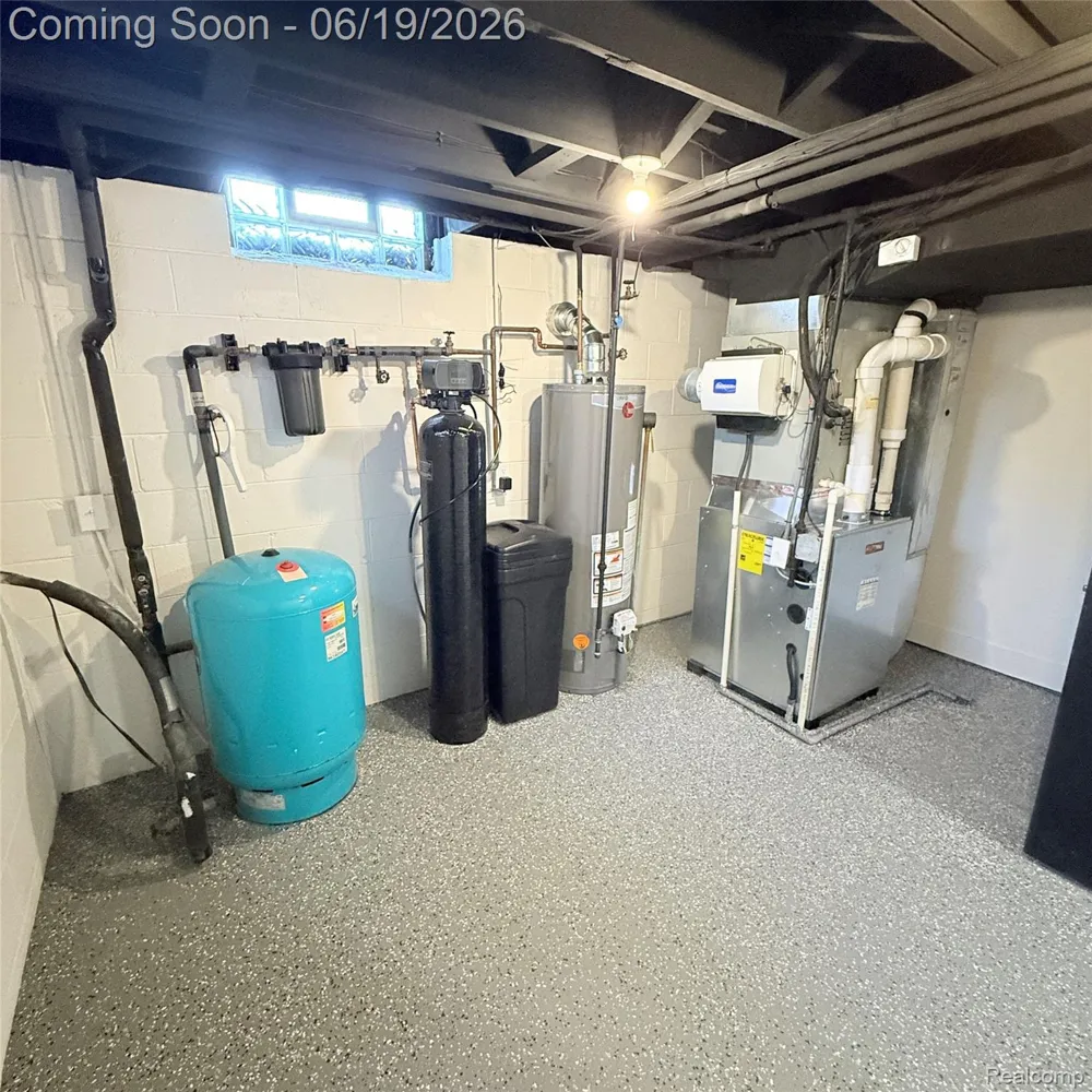 7275 Old Coach Trail Washington Township, MI 48094