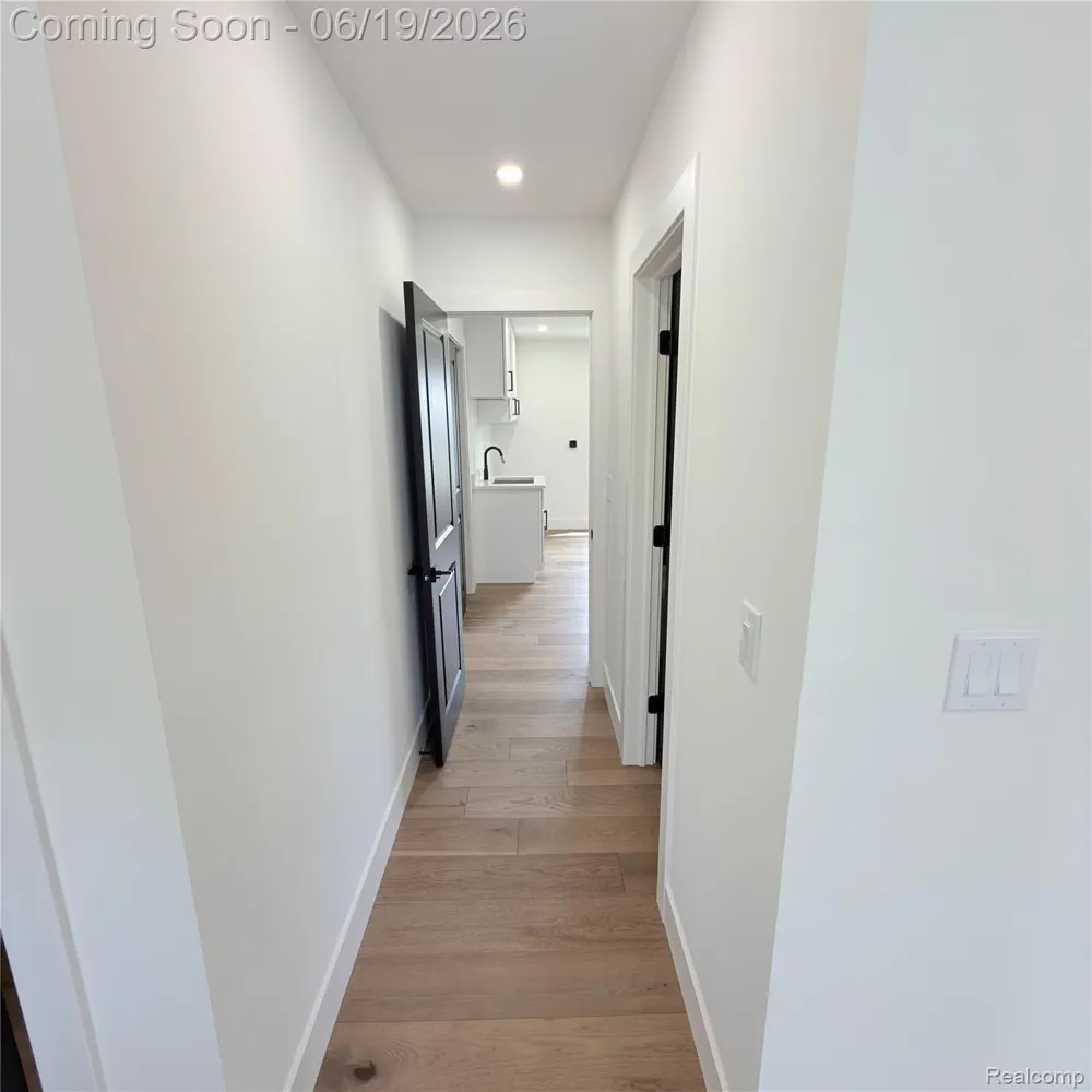 7275 Old Coach Trail Washington Township, MI 48094