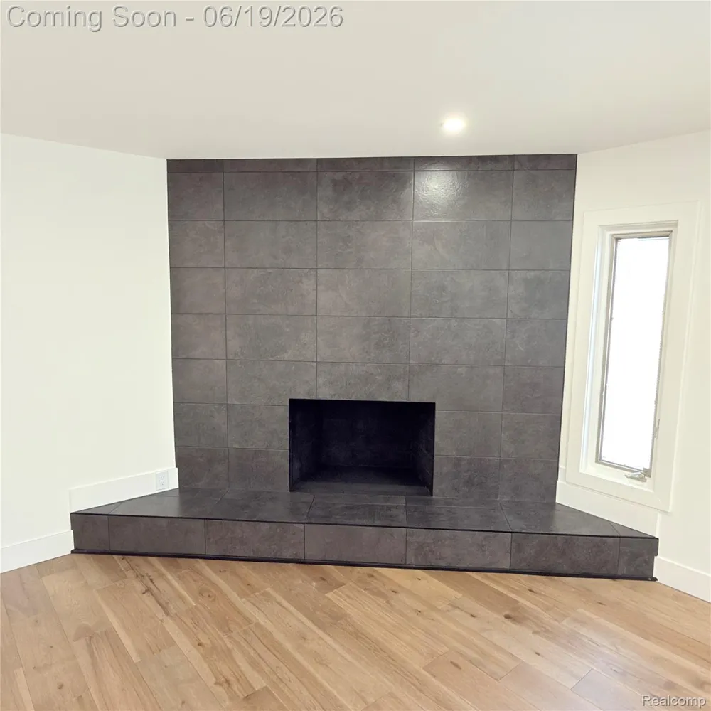 7275 Old Coach Trail Washington Township, MI 48094