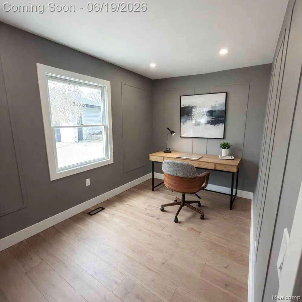 7275 Old Coach Trail Washington Township, MI 48094