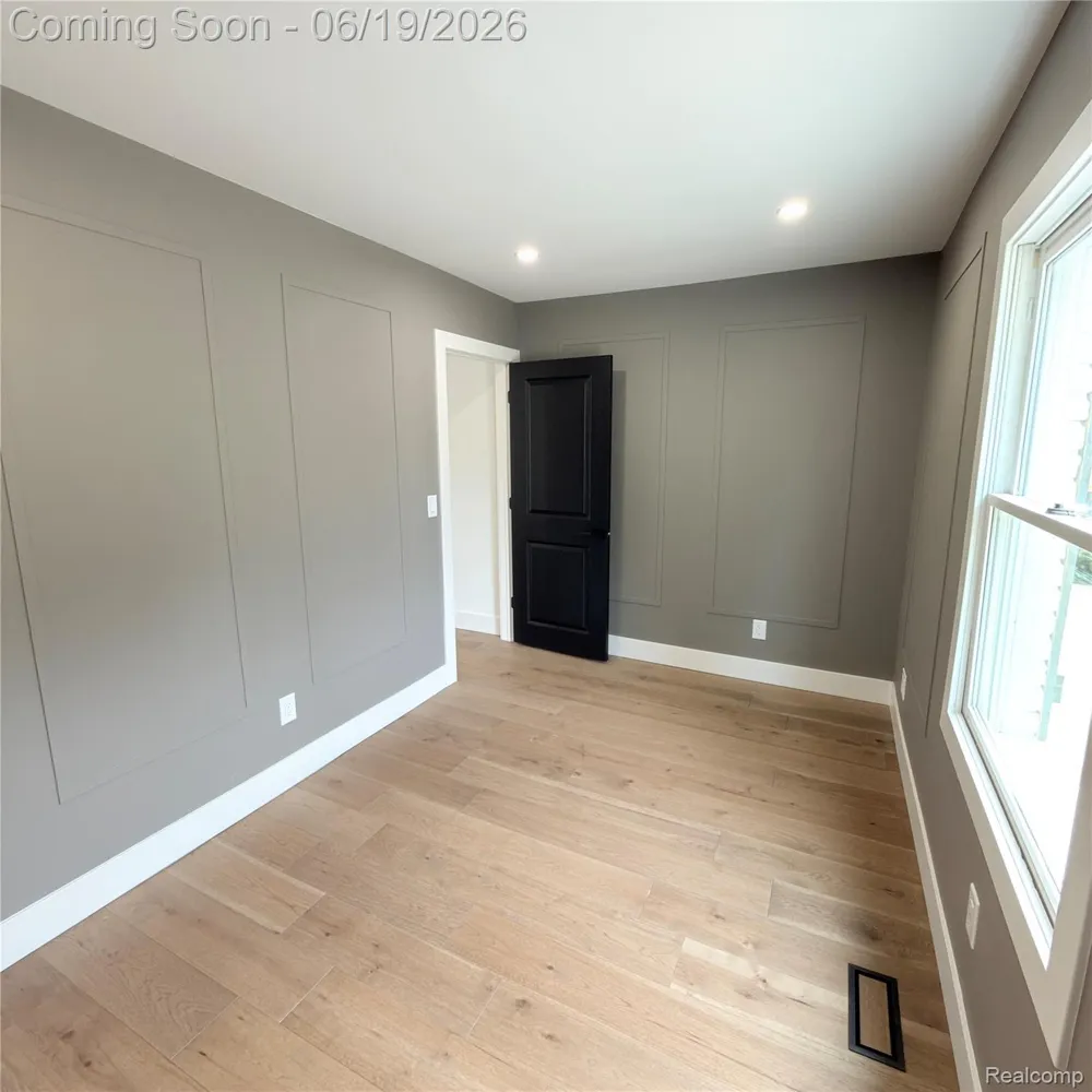 7275 Old Coach Trail Washington Township, MI 48094