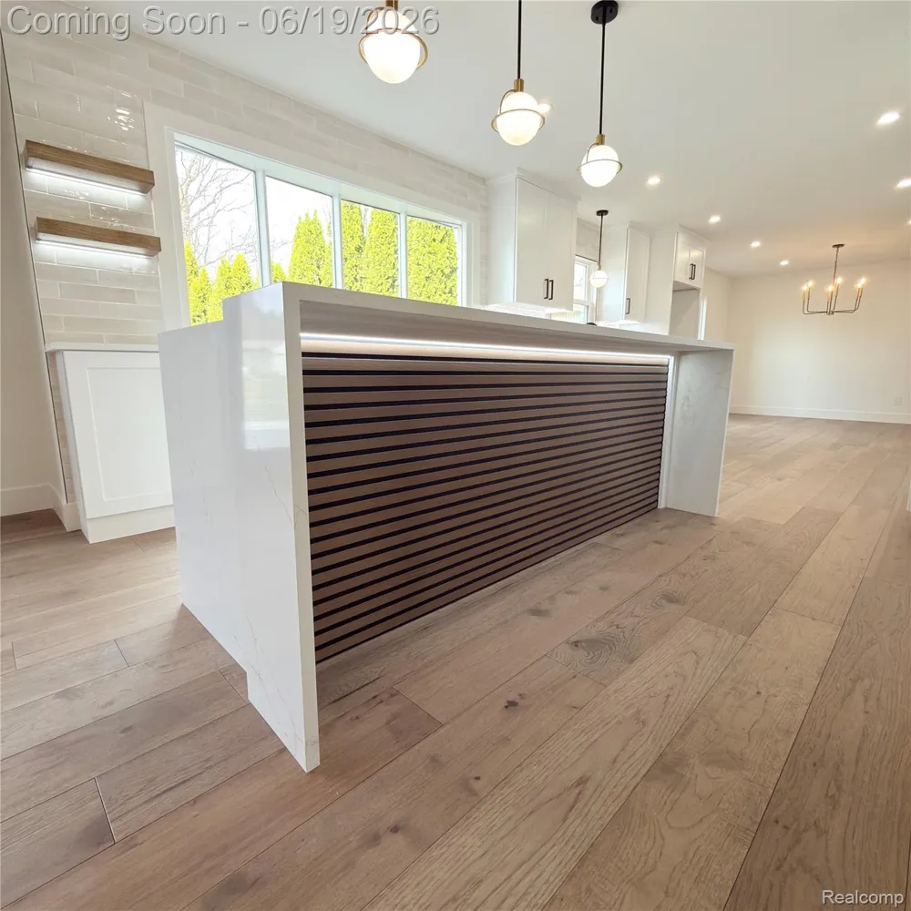 7275 Old Coach Trail Washington Township, MI 48094