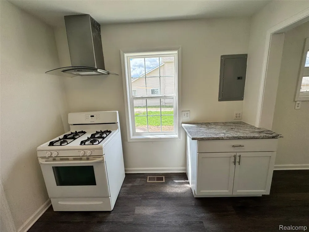 30769 Brush Street Madison Heights City, MI 48071