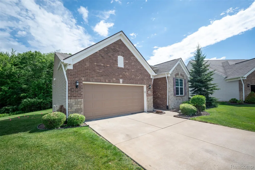 292 Bryce Court Oceola Township, MI 48843