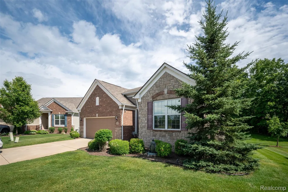 292 Bryce Court Oceola Township, MI 48843