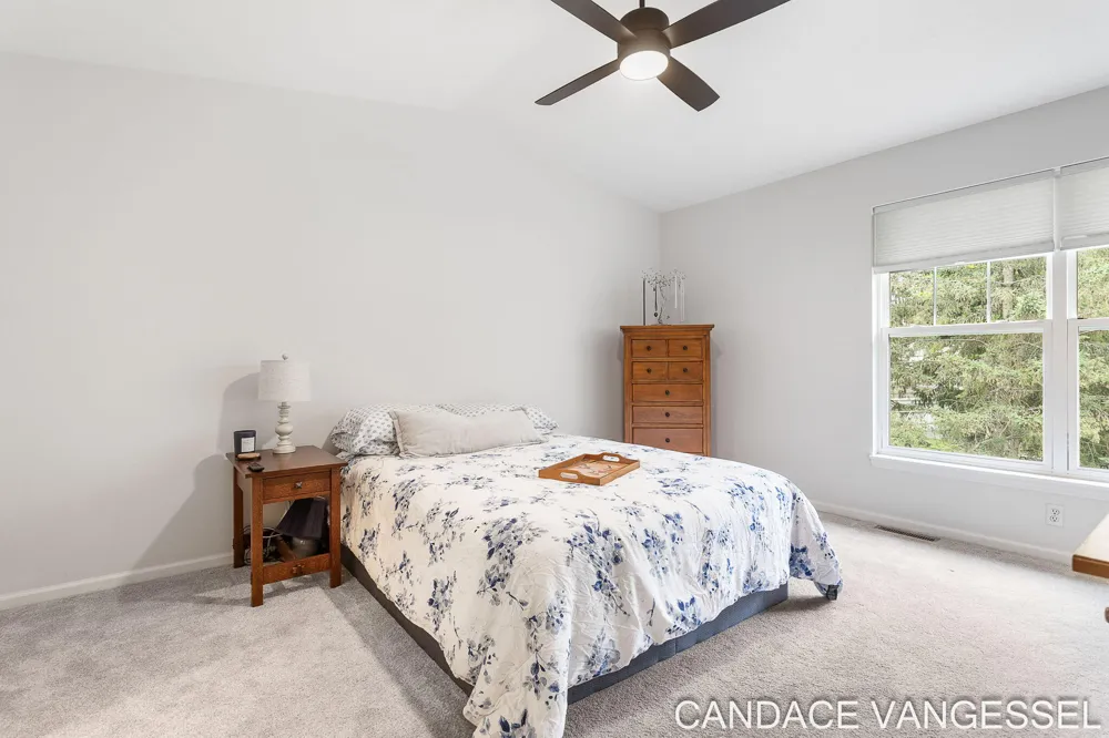 699 Sun Chase Drive Park Township, MI 49424