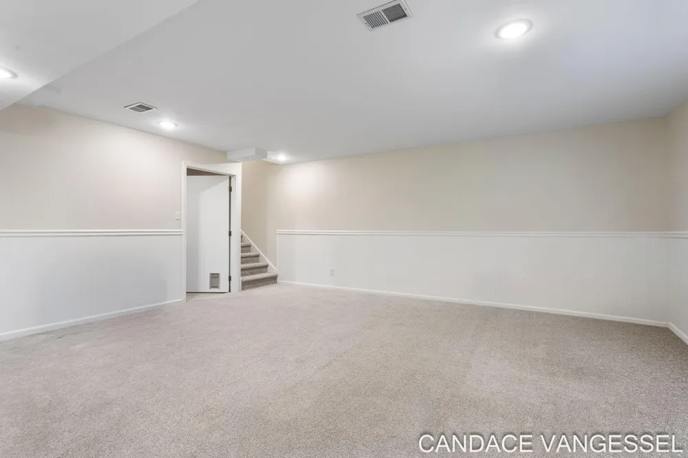 699 Sun Chase Drive Park Township, MI 49424