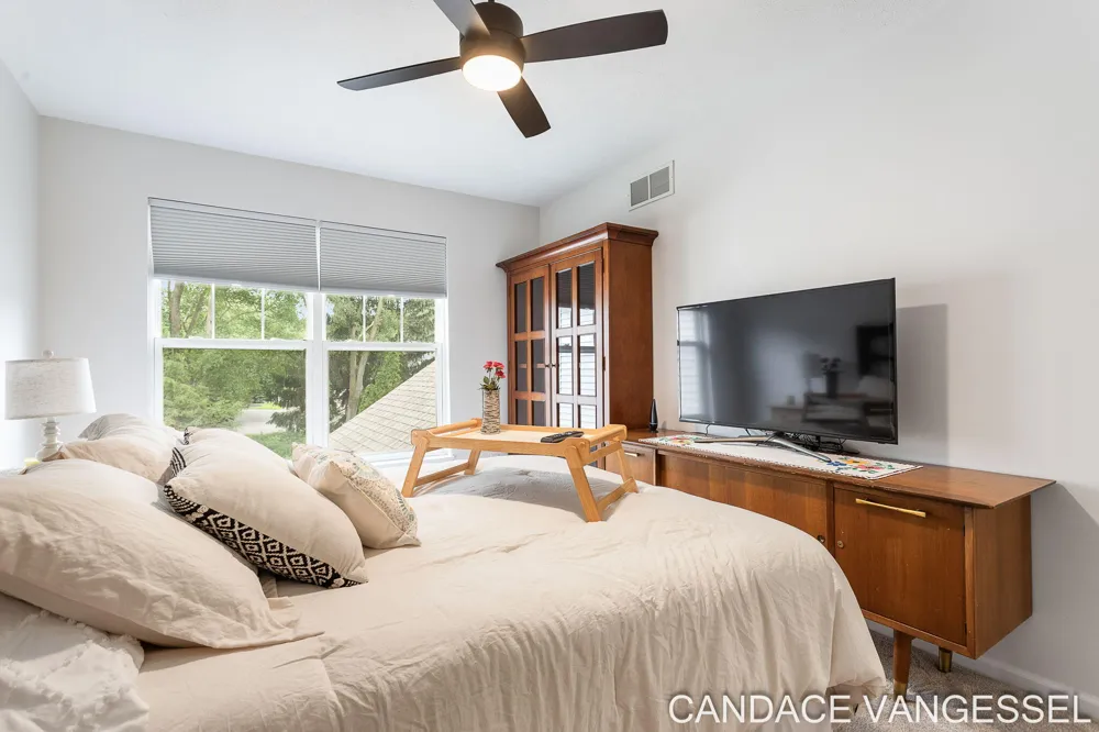 699 Sun Chase Drive Park Township, MI 49424